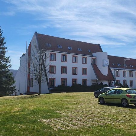 Hotel Berounka Hrebecniky Экстерьер фото