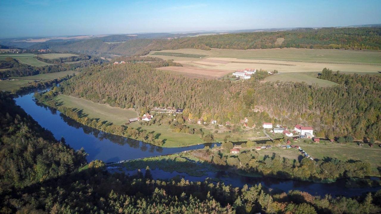 Hotel Berounka Hrebecniky Экстерьер фото
