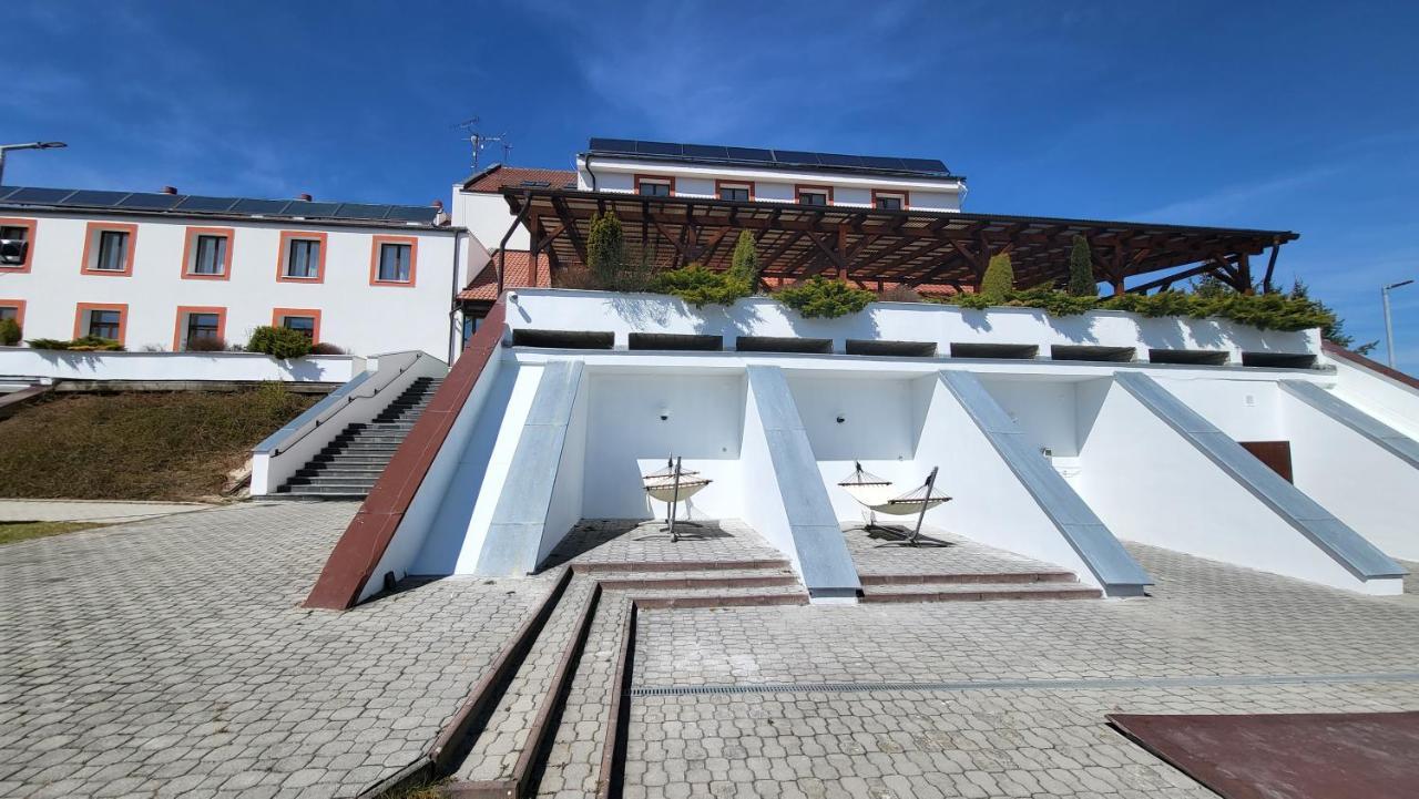 Hotel Berounka Hrebecniky Экстерьер фото